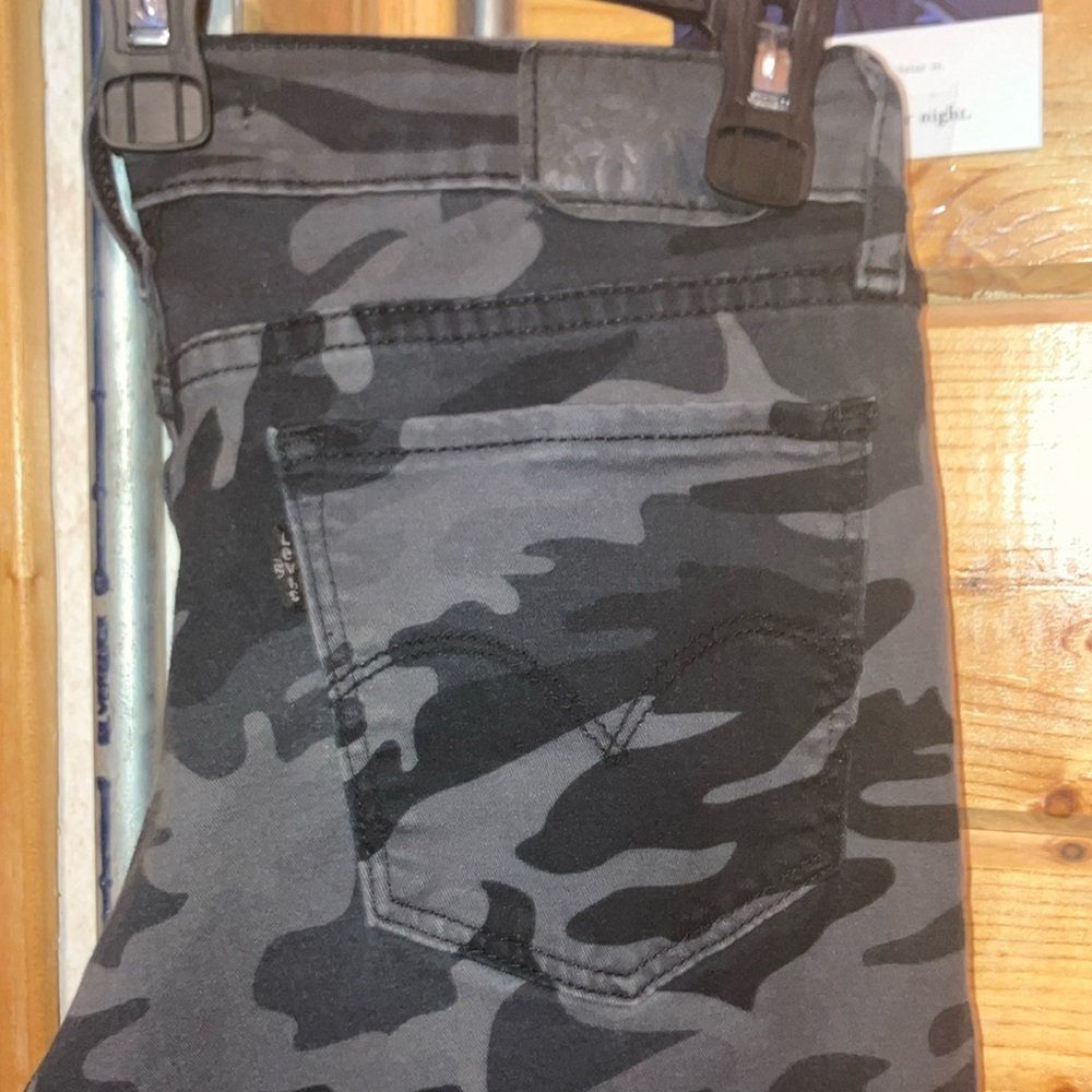 Black camouflage skinny jeans
